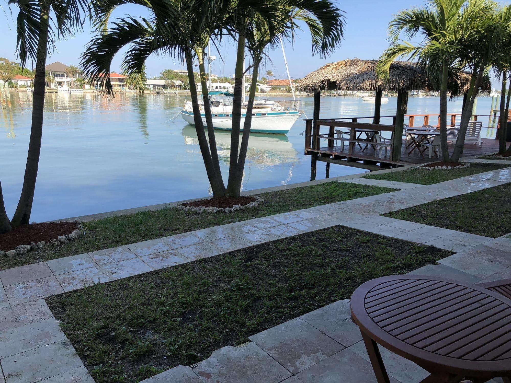 The Costal Hotel 클리어워터 외부 사진
